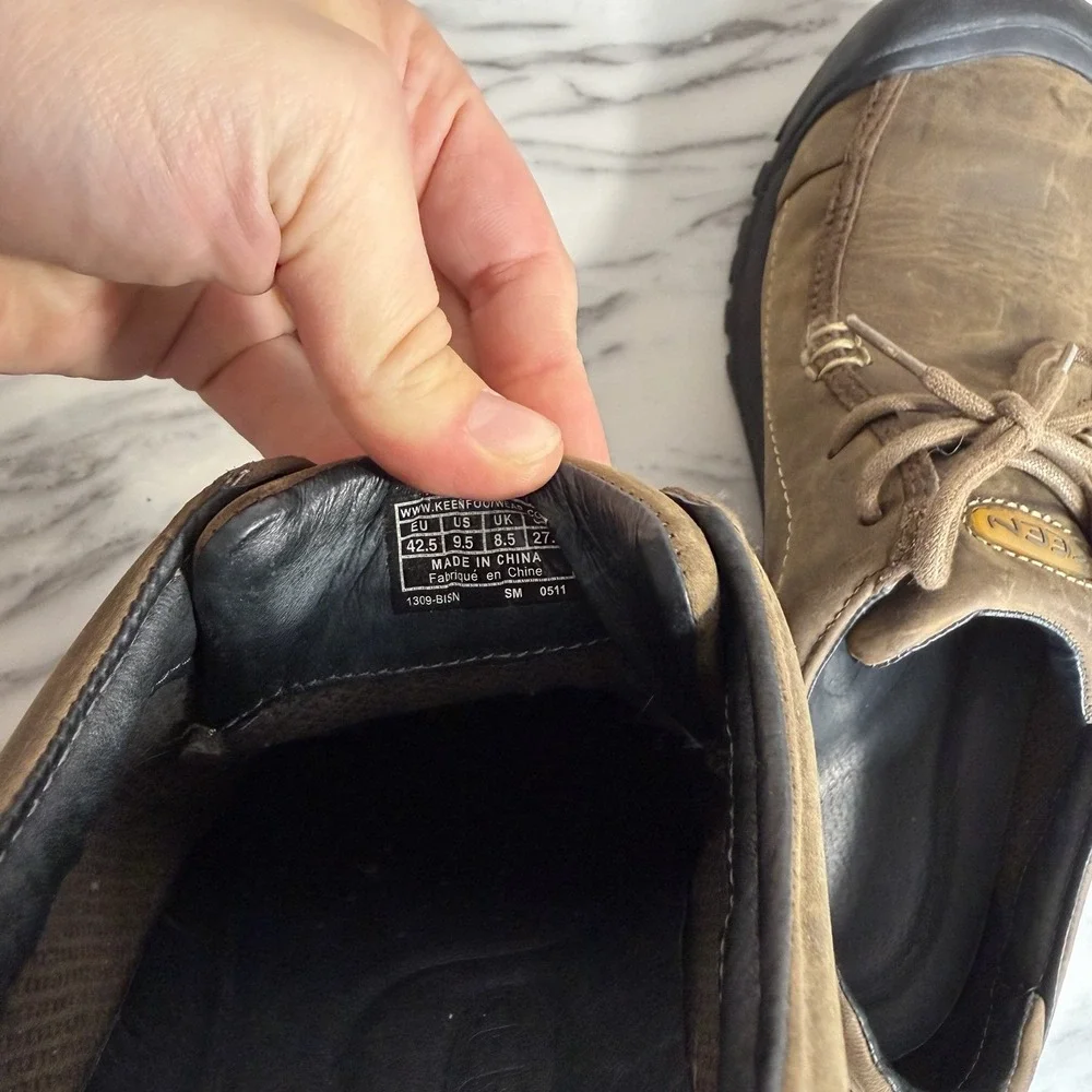 Keen Mens Portsmouth II Shoes Size 9.5 Waterproof Brown Leather Lace Up Toe Cap